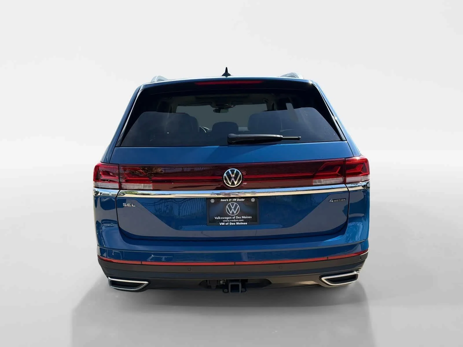Certified Used 2025 Blue Volkswagen 2.0T SEL image 5