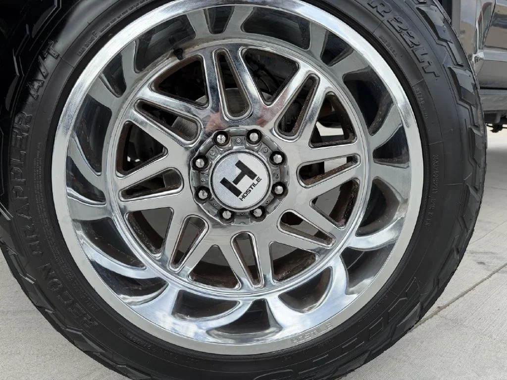 Used 2018 Gray Ford XL image 9
