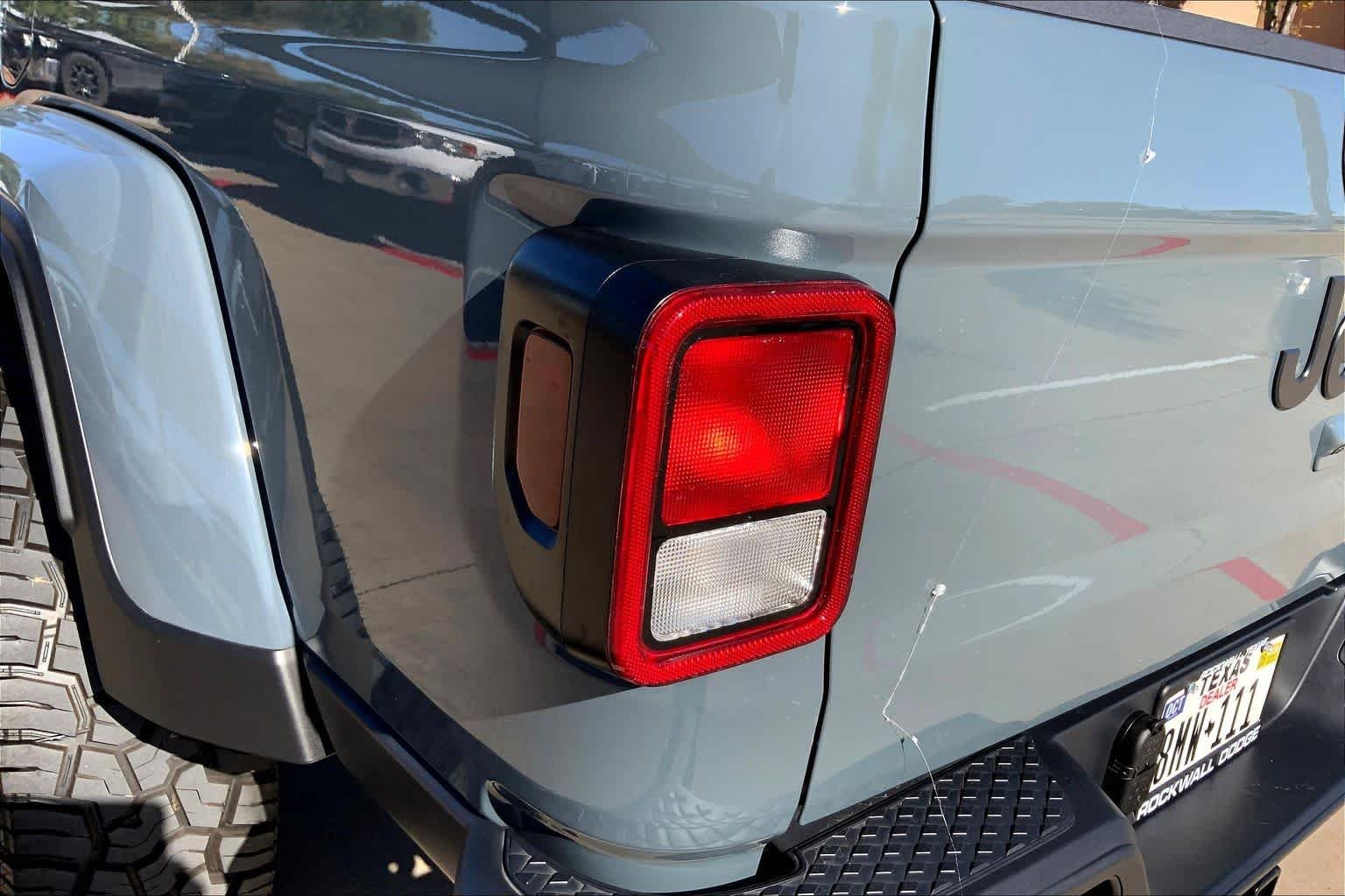 2025 Jeep Gladiator Sport S - Photo 12