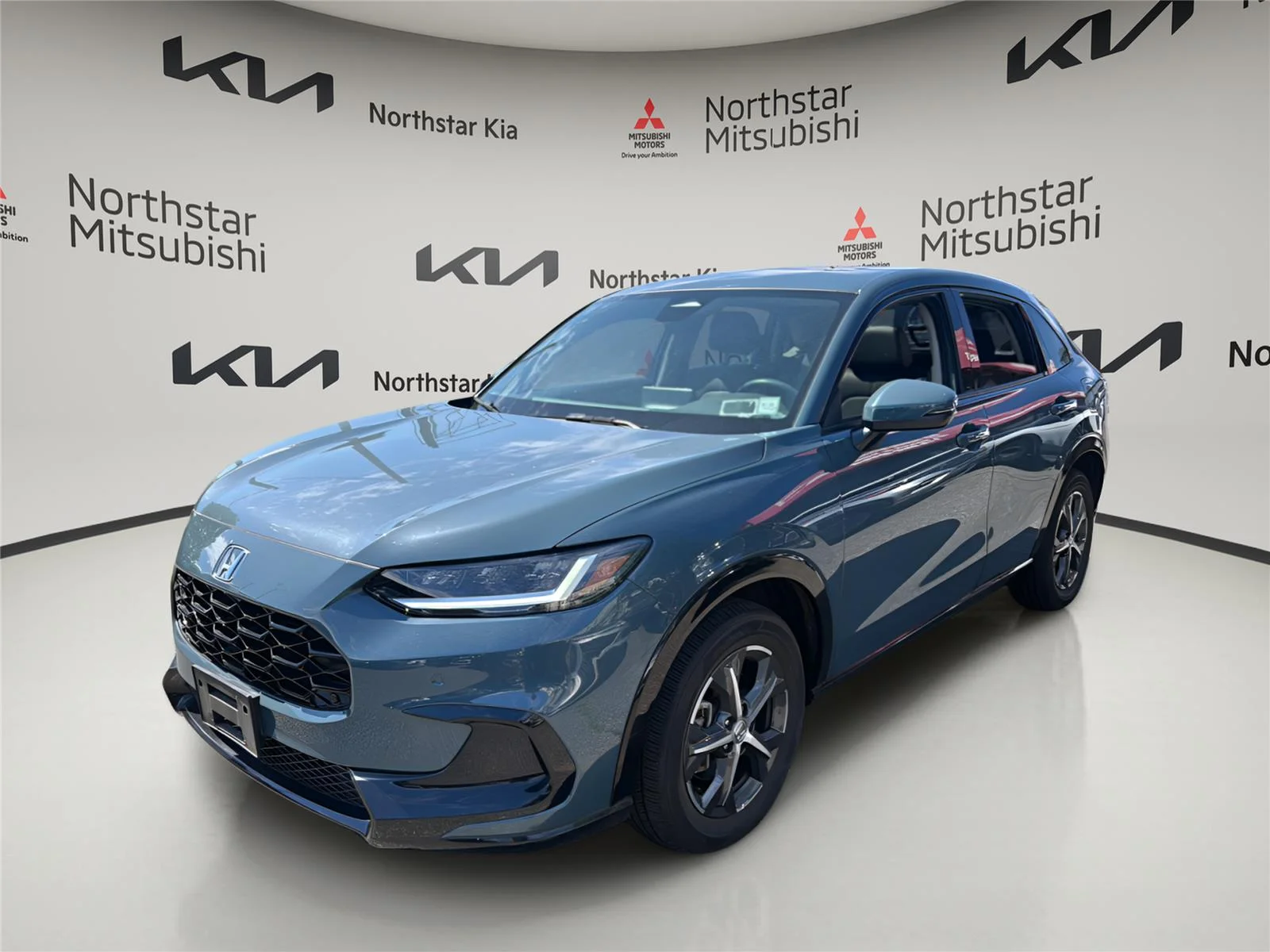 2024 Honda HR-V EX-L 2WD's photo