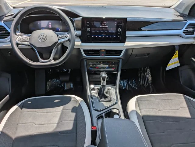 New 2026 Silver Volkswagen 1.5T SE image 15