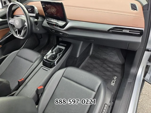 Used 2021  Volkswagen Pro S image 18