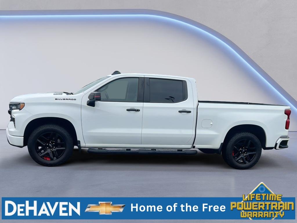 Used 2024 Summit White Chevrolet RST image 3