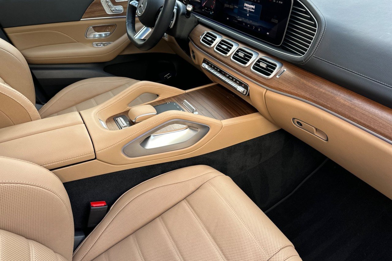Used 2026 TWILIGHT BLUE METALL Mercedes-Benz GLS 450 image 15