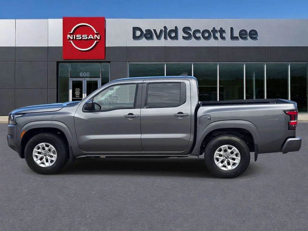 Used 2024 Gray Nissan SV image 12