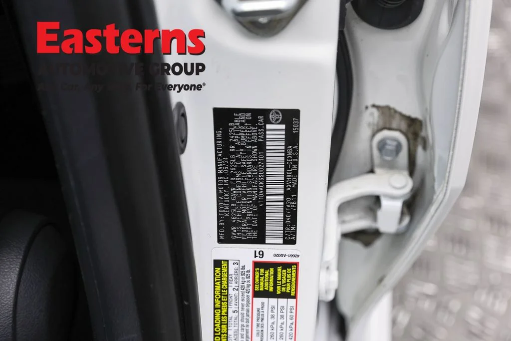 Used 2025 White Toyota LE image 35