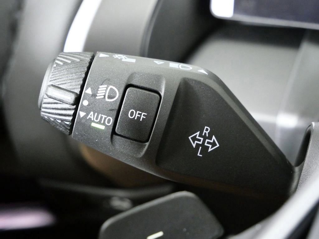 Used 2026 Black Sapphire Metallic BMW 30 xDrive image 49