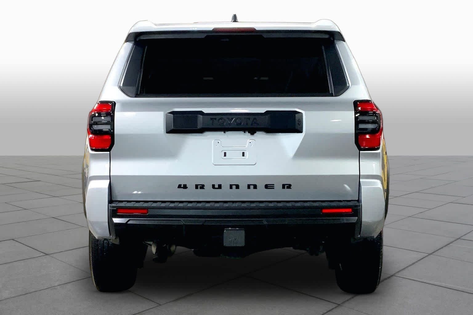 Used 2025 Cutting Edge Toyota SR5 image 5