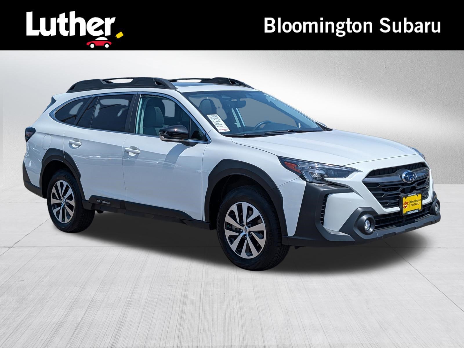 2025 Subaru Outback Premium's photo