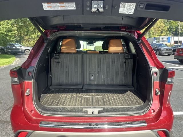 Used 2021 Red Toyota Platinum image 23