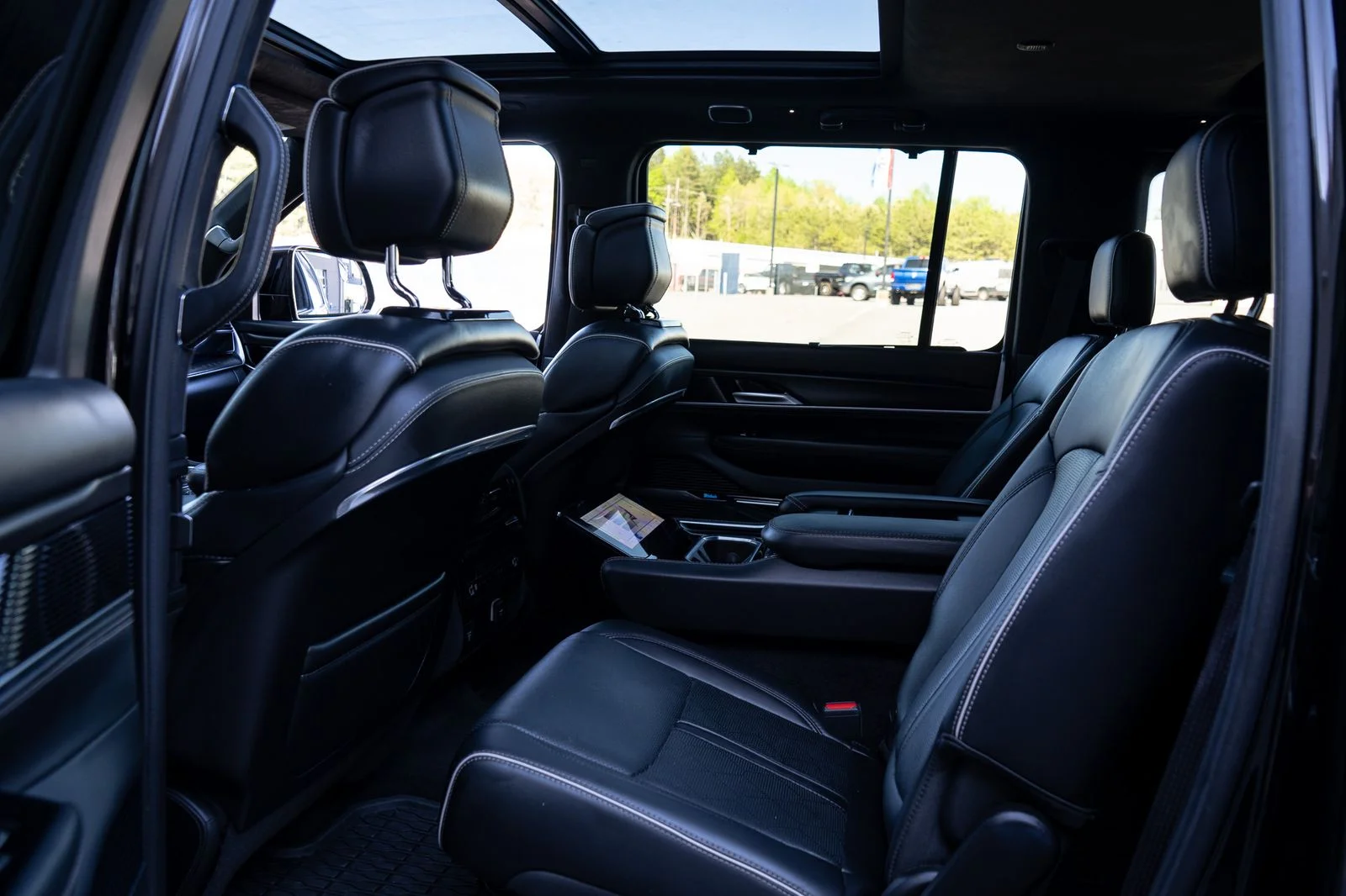 Used 2024 Diamond Black Jeep Series II image 34