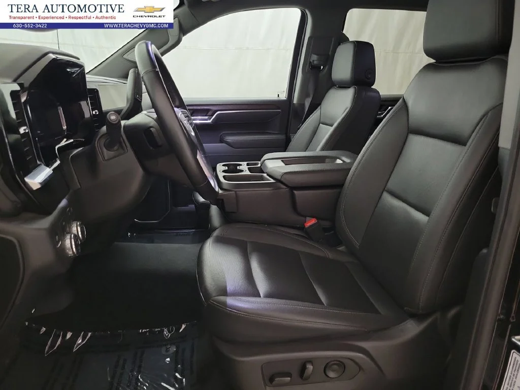 2025 GMC Sierra 1500 SLT - Photo 8