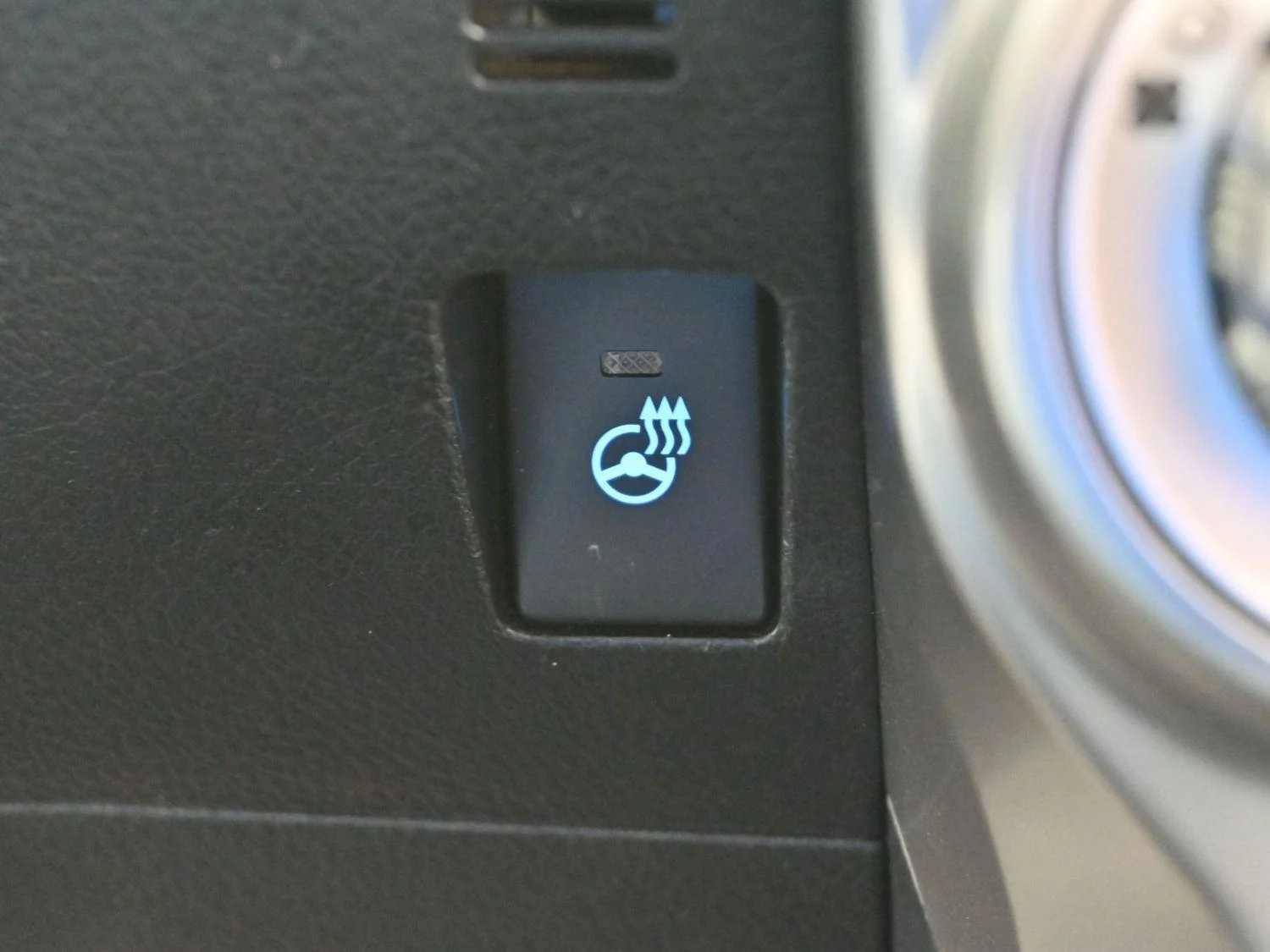 Used 2023 Midnight Black Metallic Toyota SR5 Premium image 30