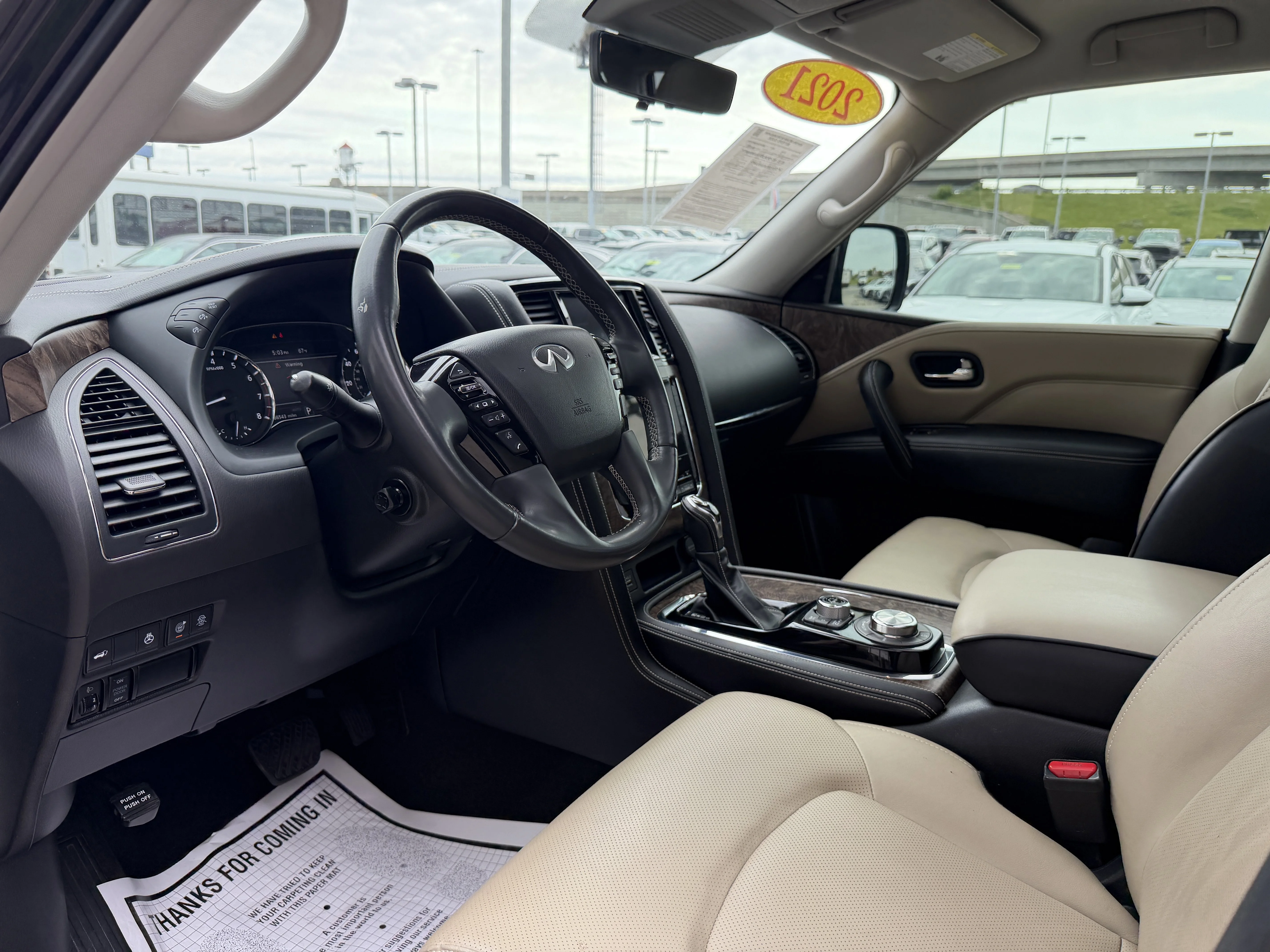 Used 2021 Mineral Black INFINITI Premium Select image 32