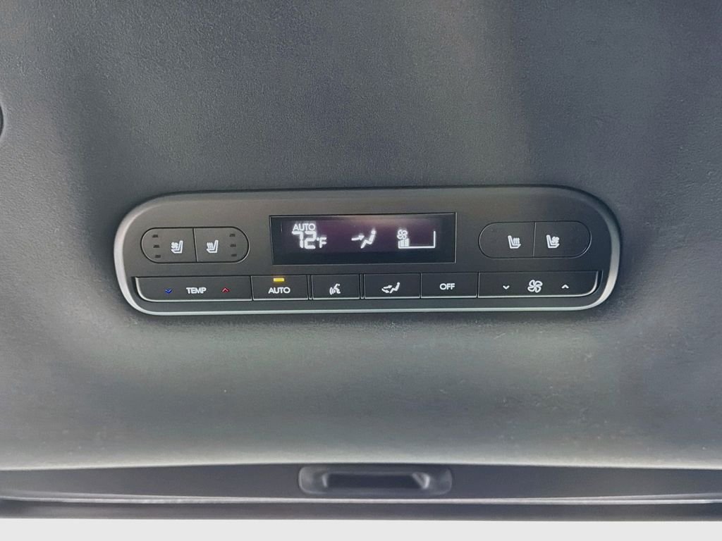 New 2027 Shimmering Silver Hyundai Calligraphy image 27