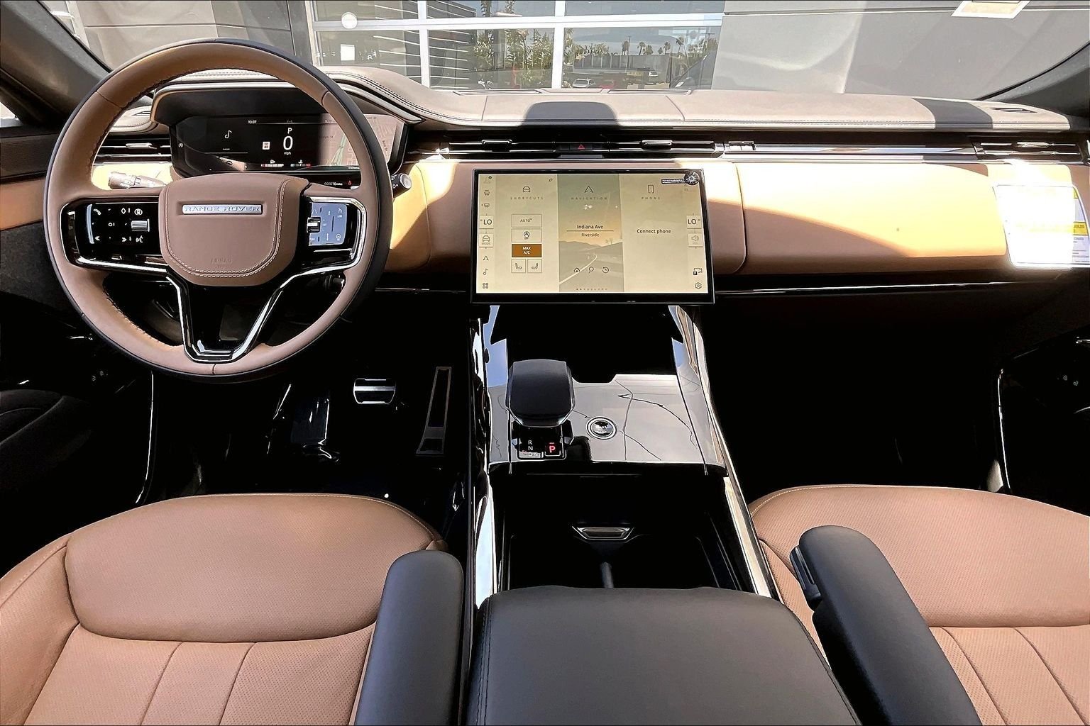 New 2026 Giola Green Land Rover Dynamic SE image 5