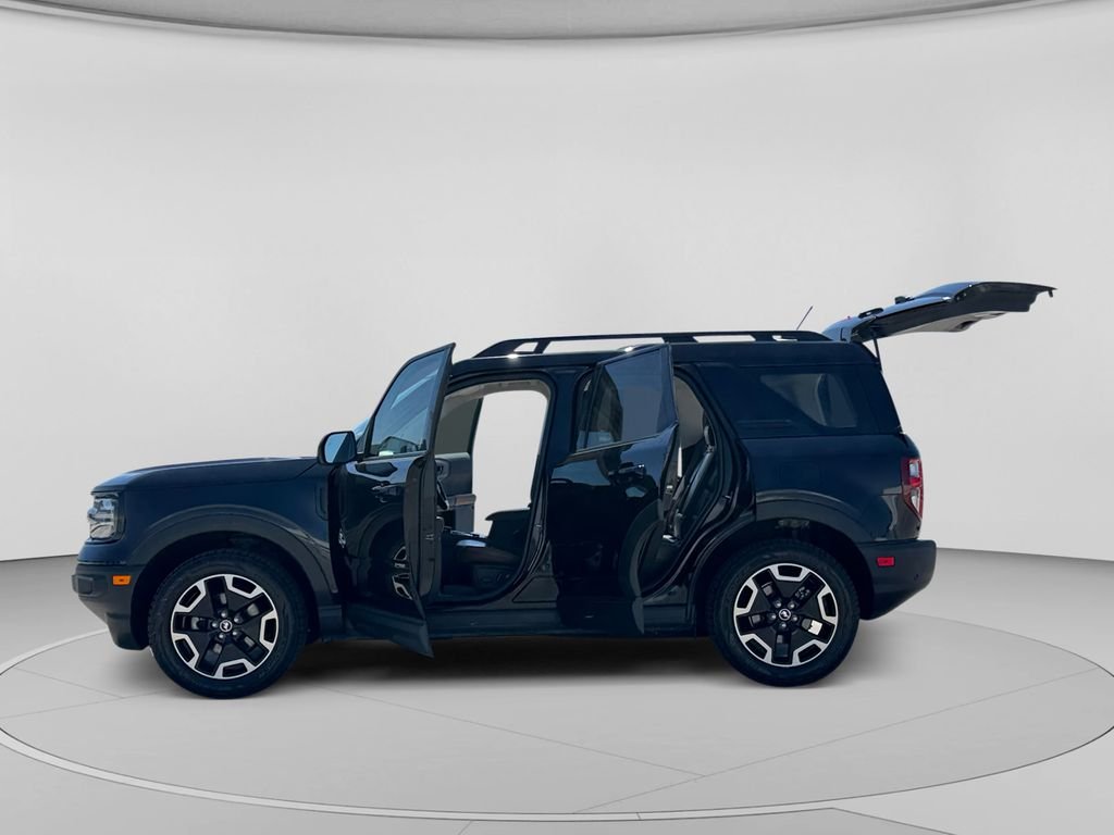 Used 2022 Shadow Black Ford Outer Banks image 27