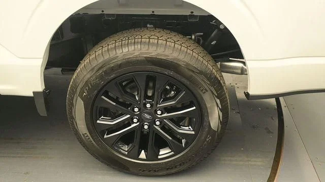 New 2026 White Ford XLT image 9