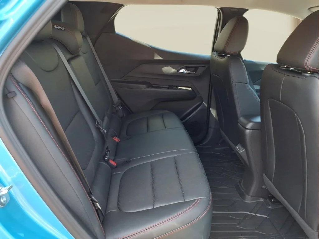 2027 Chevrolet Bolt RS - Photo 35