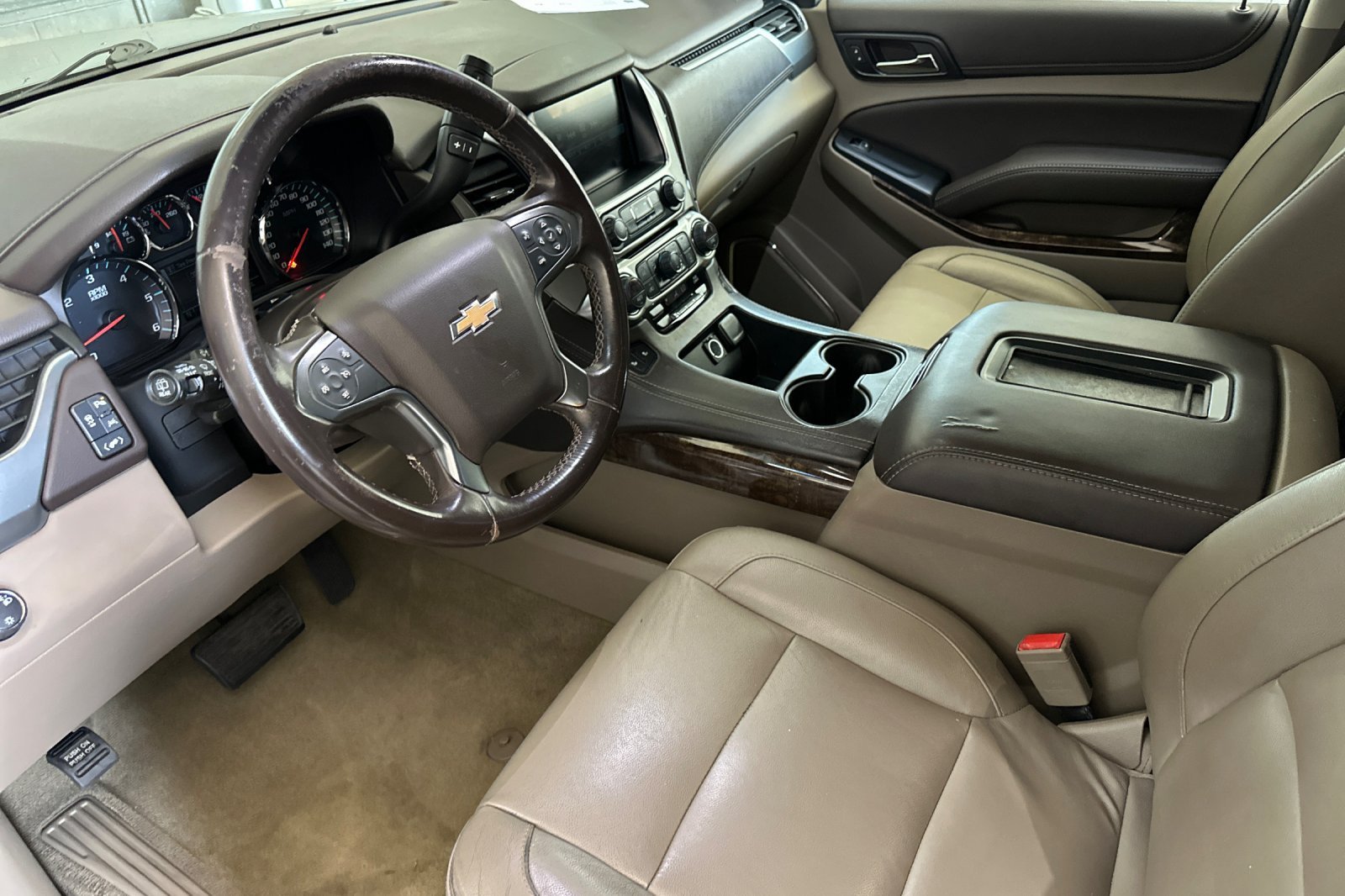 Used 2019 Gray Chevrolet LT image 9