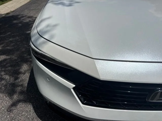 Used 2023 Platinum White Pearl Honda Touring image 3