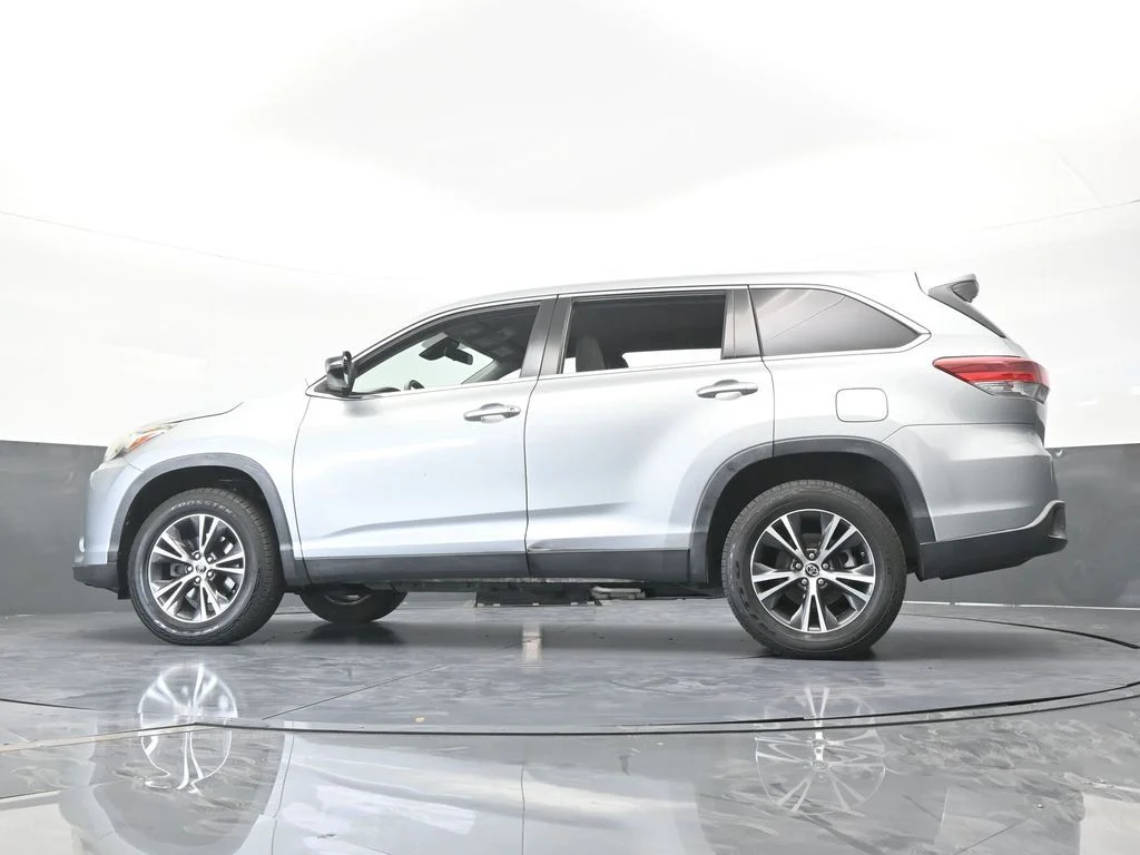 Used 2019 Celestial Silver Metallic Toyota LE image 54