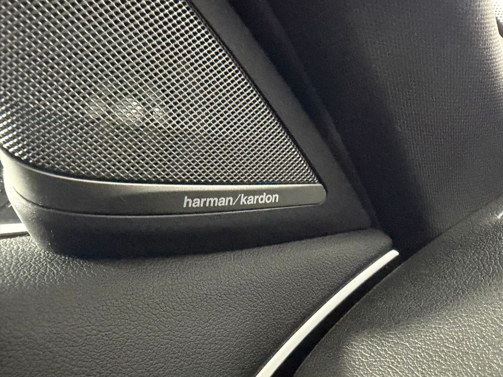 Used 2021 Gray BMW 540i image 18