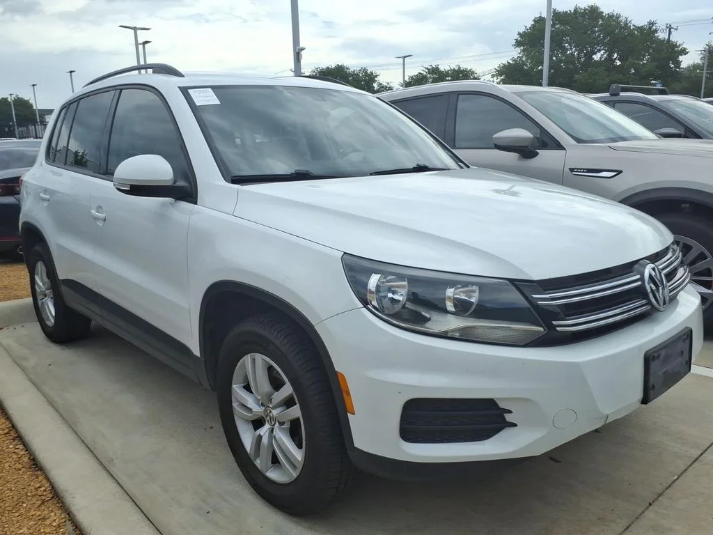 2017 Volkswagen Tiguan 2.0T S 4Motion's photo
