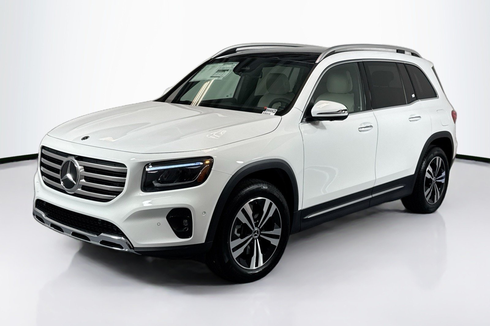 2026 Mercedes-Benz GLB GLB 250 4MATIC's photo