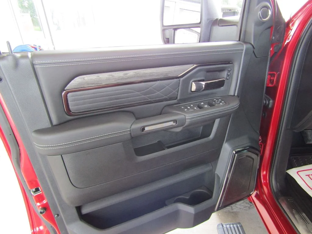 Used 2026 Red Ram Limited image 25