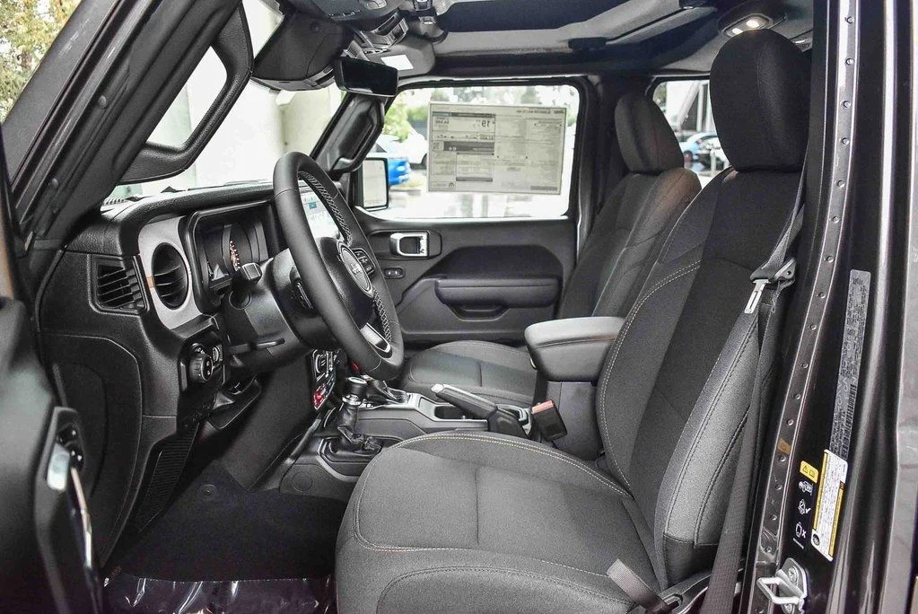 New 2026 Granite Crystal Metallic Clearcoat Jeep Willys image 15