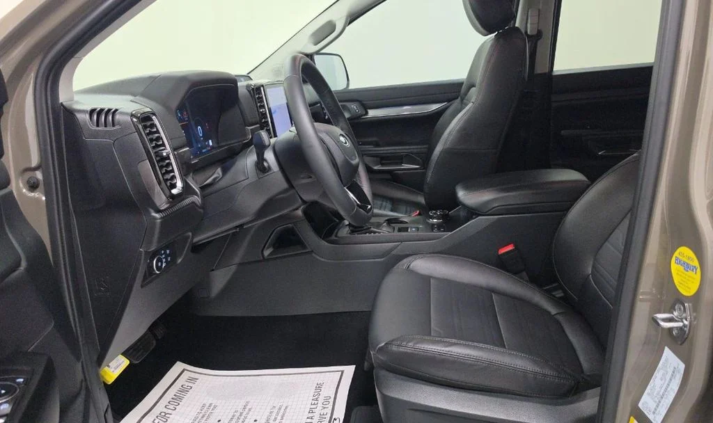 Used 2025 Gray Ford Lariat image 7