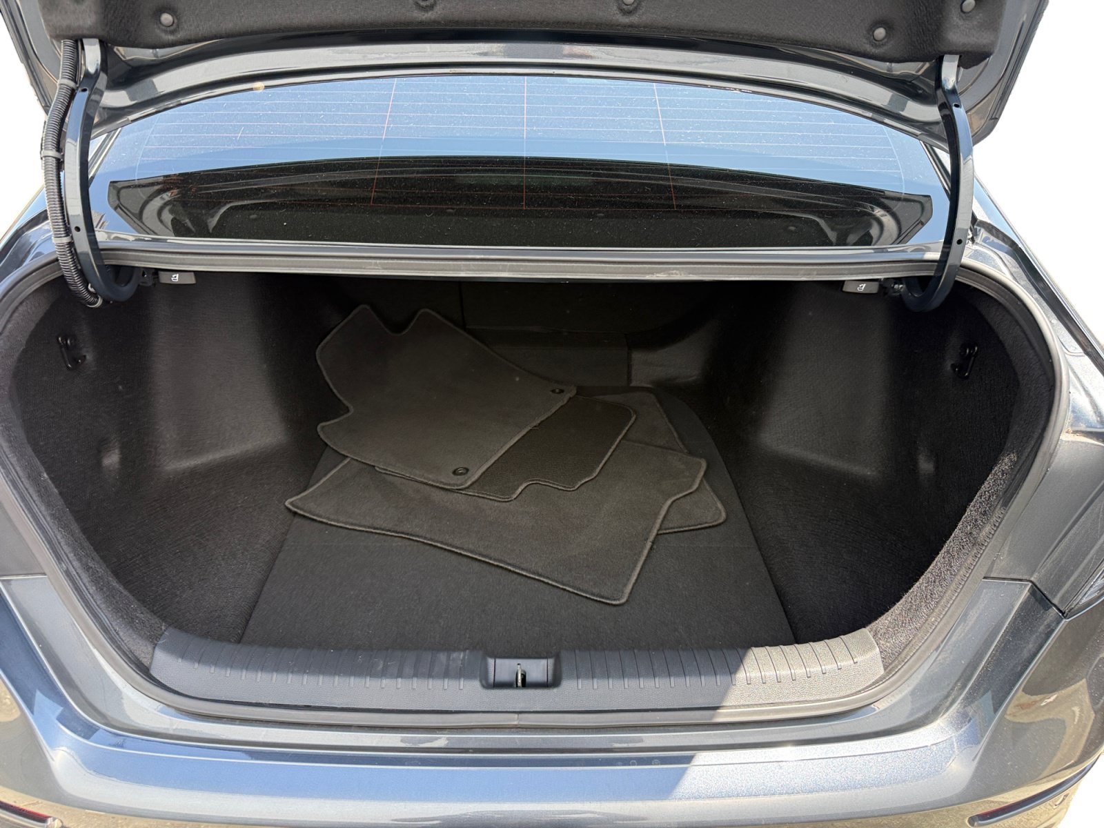 Used 2024 Gray Honda EX-L image 17