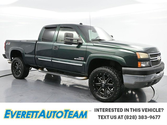 2005 Chevrolet Silverado 2500HD LS