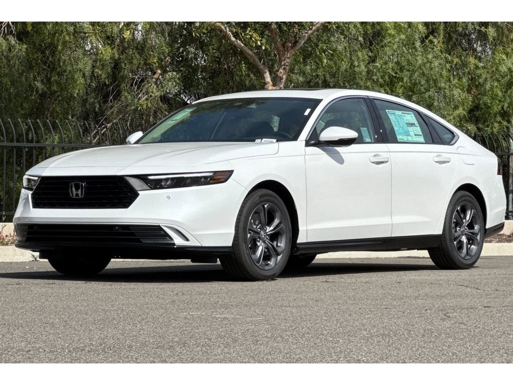 New 2026 Platinum White Pearl Honda EX-L image 9