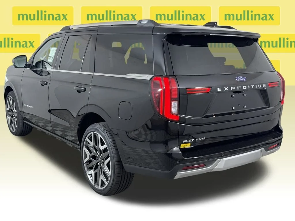 New 2026 Black Ford Platinum image 4