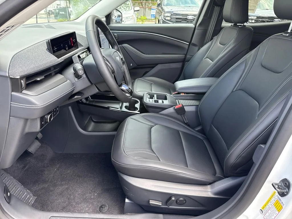 New 2026 White Ford Premium image 21