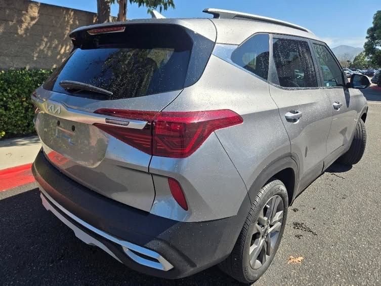 Used 2023 Gray Kia S image 5