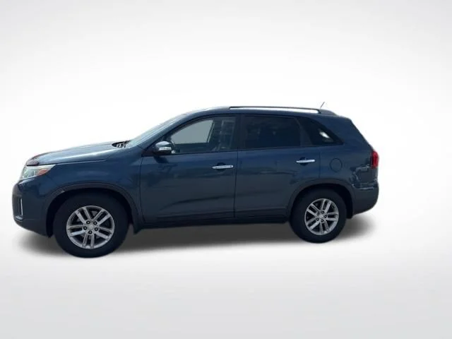 Used 2015 Kia Sorento LX with VIN 5XYKT4A62FG607529 for sale in Radcliff, KY