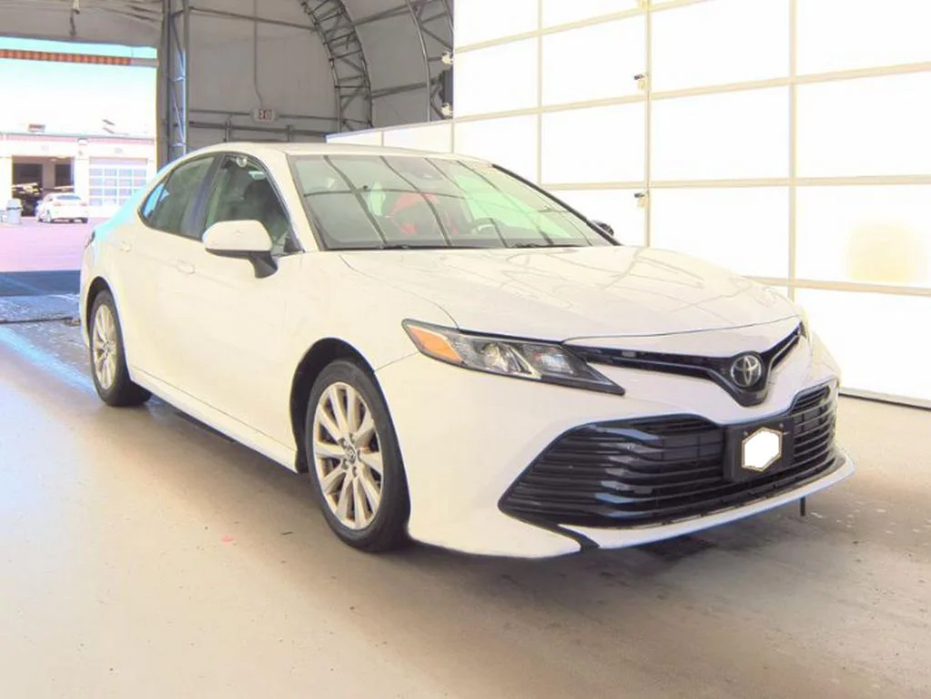 Used 2019 White Toyota LE image 3