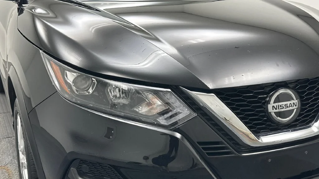 Used 2022 Black Nissan S image 24