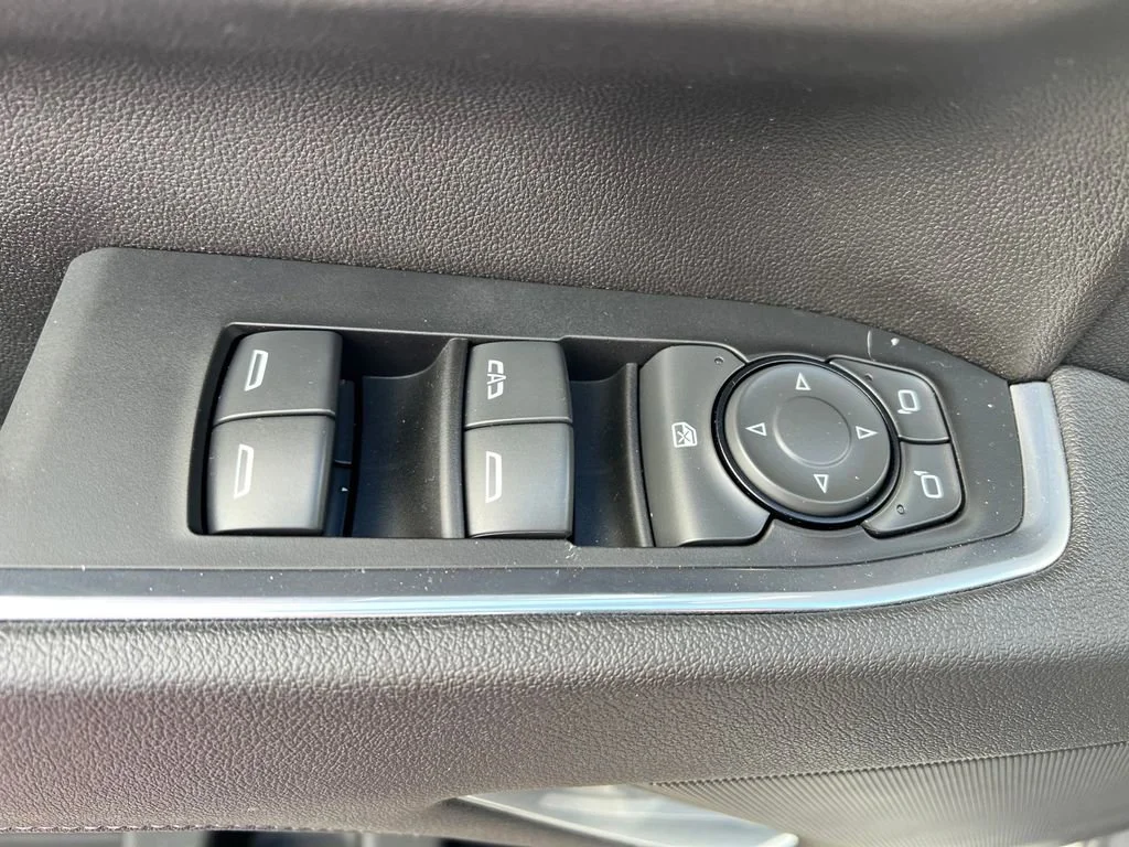 2025 Chevrolet Silverado 2500HD LT - Photo 13