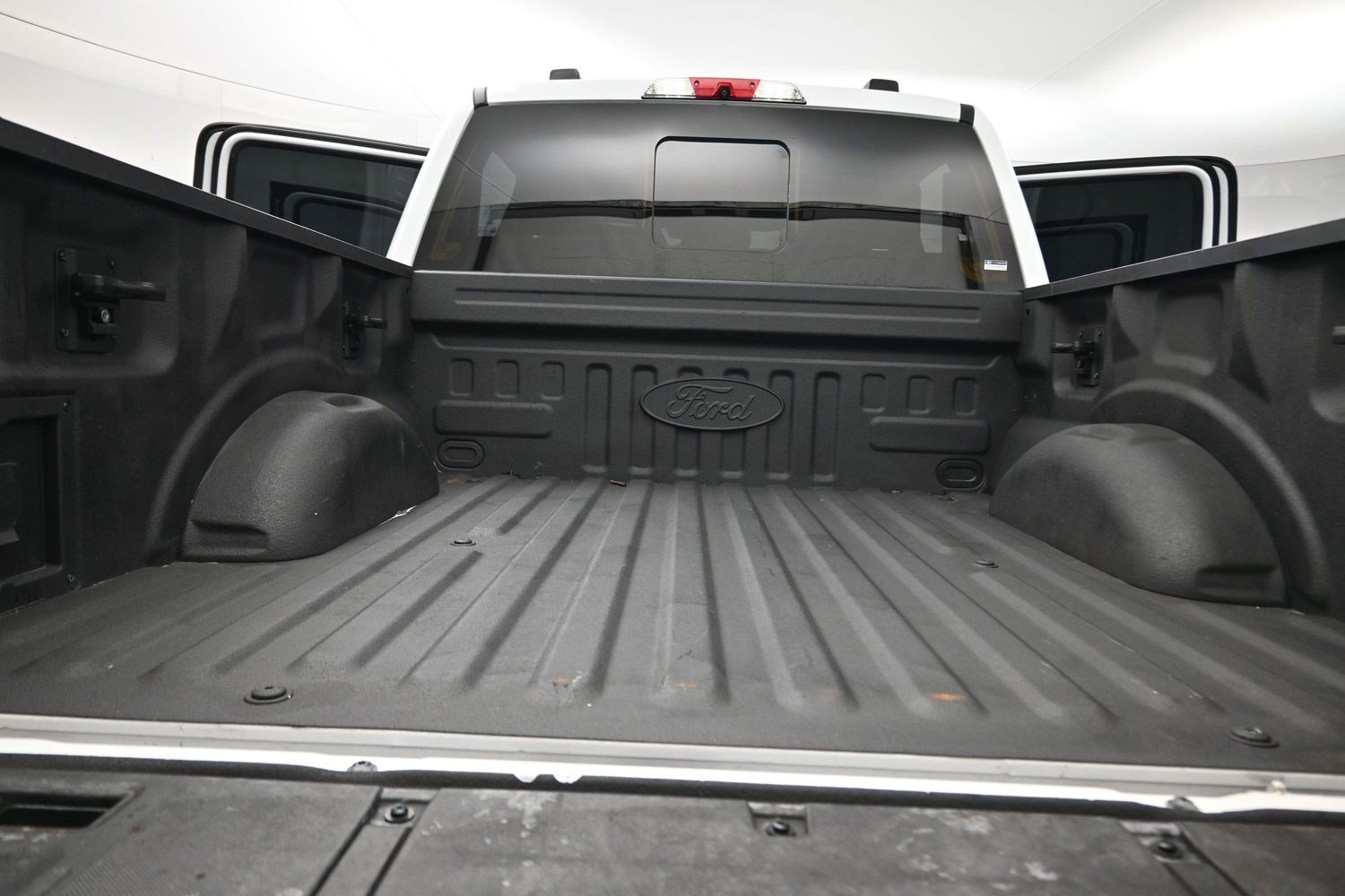 Used 2022 Oxford White Ford Tremor image 17