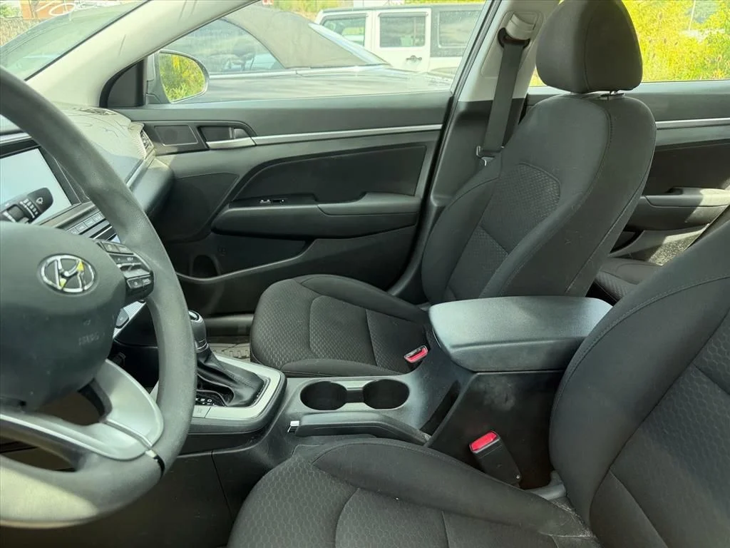 Used 2019 Gray Hyundai SEL image 11