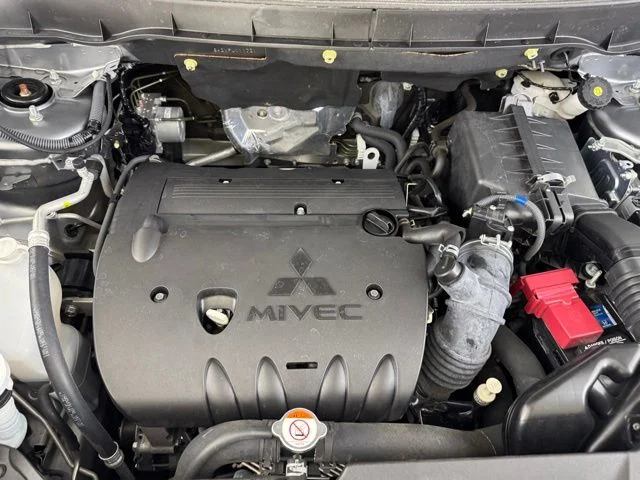 Used 2023 Gray Mitsubishi 2.0 SE image 21