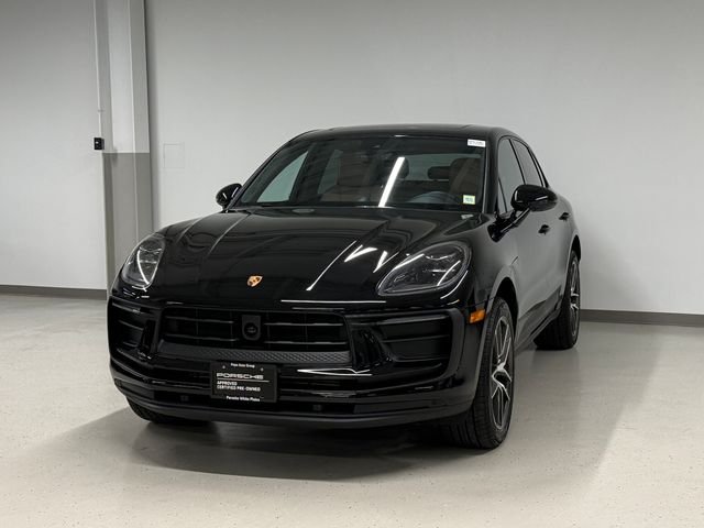 2026 Porsche Macan's photo