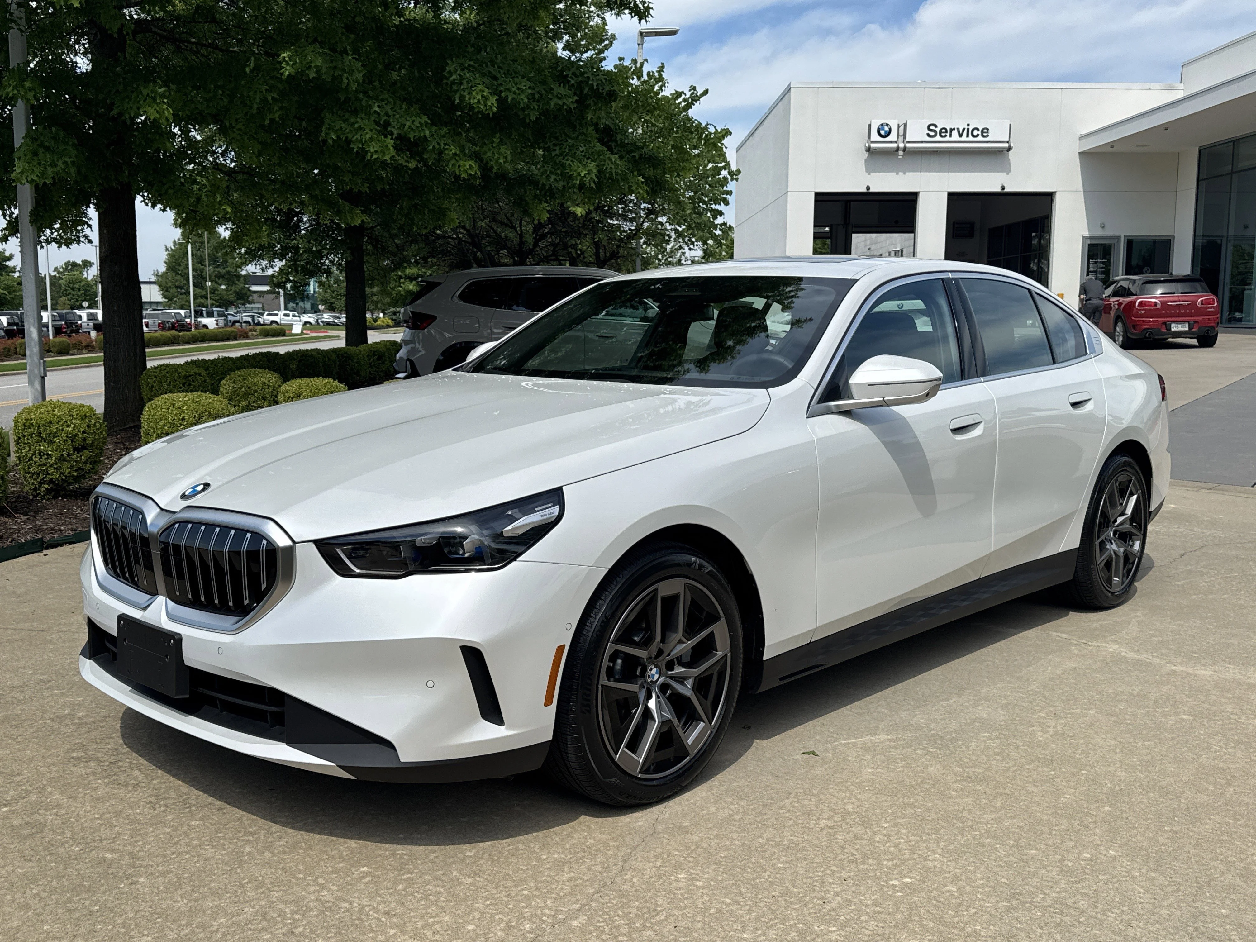 2026 BMW 5 Series 530i xDrive Sedan's photo
