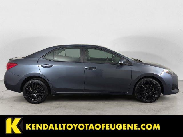 Used 2018 Gray Toyota SE image 4