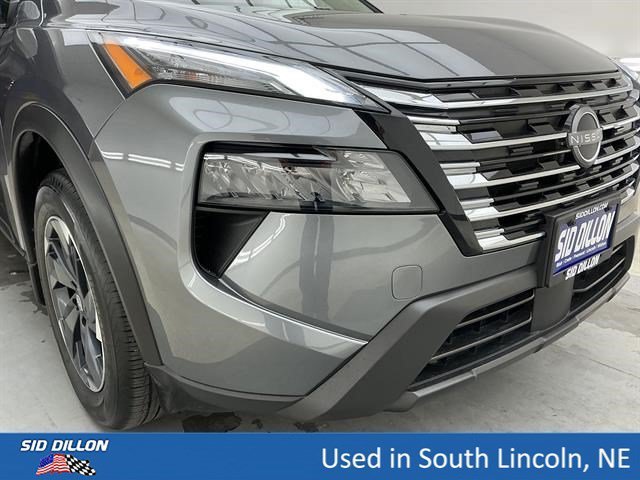 Used 2025 Gun Metallic Nissan SV image 27
