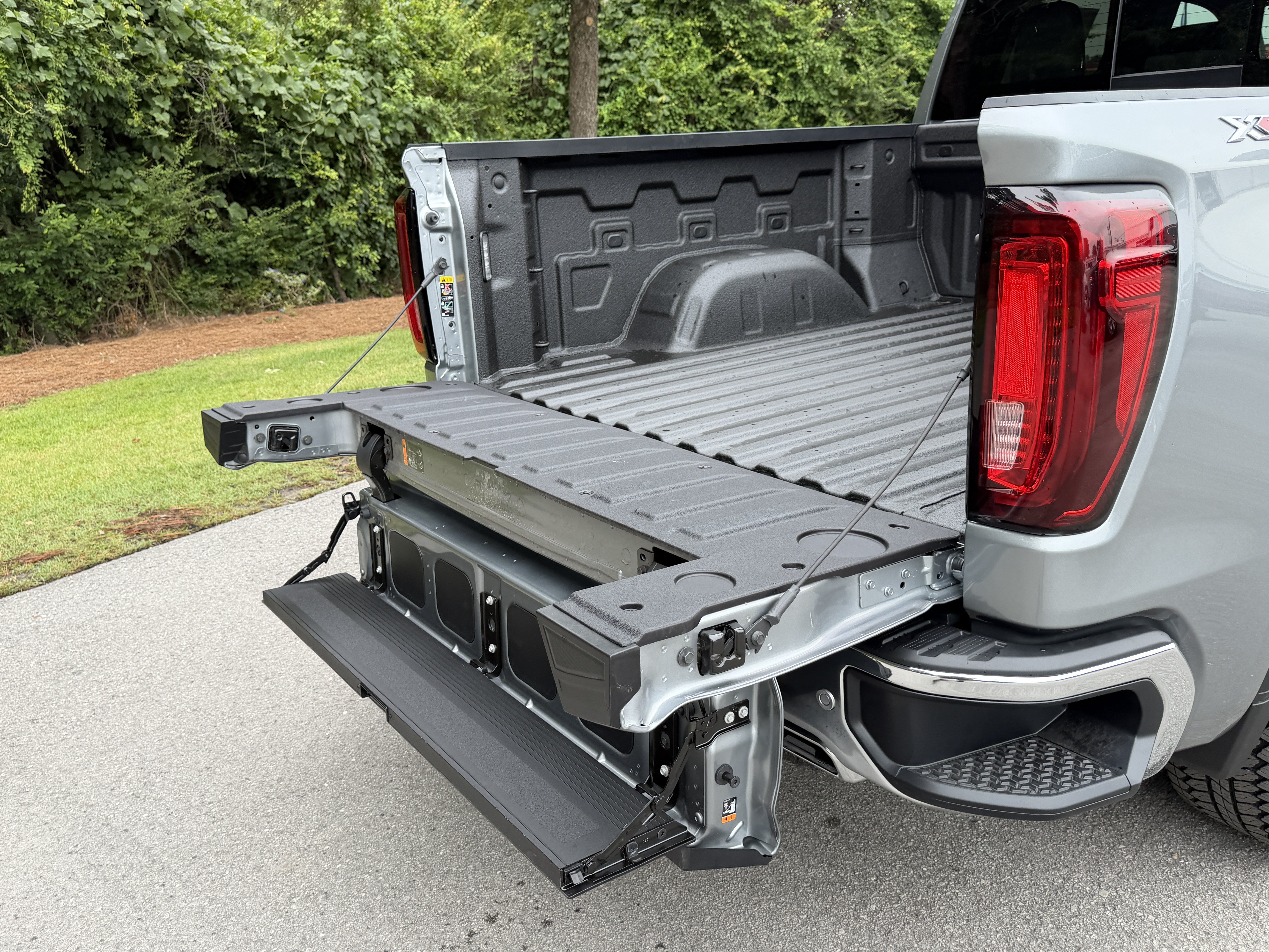 2026 GMC Sierra 1500 SLT - Photo 15